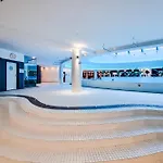 Ans Hanza Tower No 524 - Swimming Pool, Sauna, Jacuzzi, Viewing Terrace