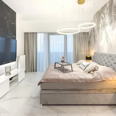 Ans Hanza Tower No 524 - Swimming Pool, Sauna, Jacuzzi, Viewing Terrace Estetino