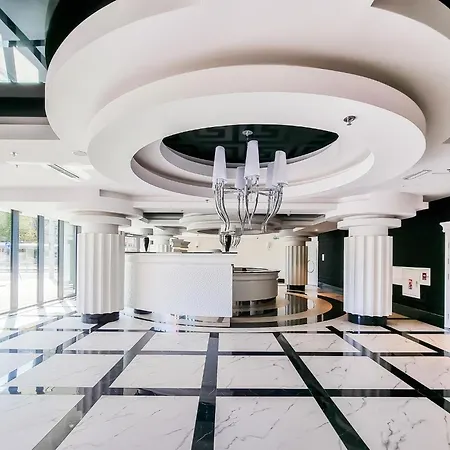 Ans Hanza Tower No 524 - Swimming Pool, Sauna, Jacuzzi, Viewing Terrace