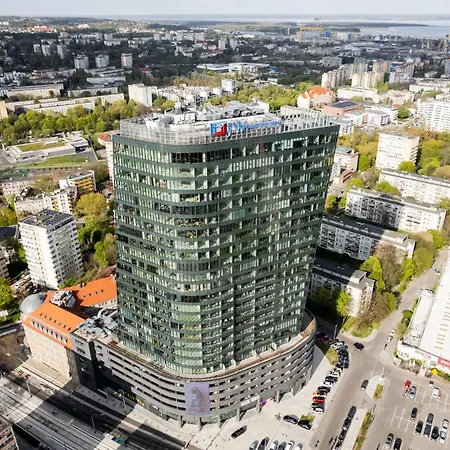 Ans Hanza Tower No 524 - Swimming Pool, Sauna, Jacuzzi, Viewing Terrace