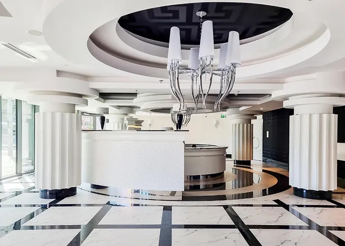 Ans Hanza Tower No 524 - Swimming Pool, Sauna, Jacuzzi, Viewing Terrace