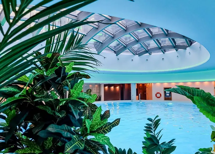 Apartment Ans Hanza Tower No 524 - Swimming Pool, Sauna, Jacuzzi, Viewing Terrace *